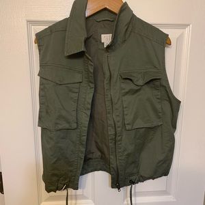 Super cute cargo vest